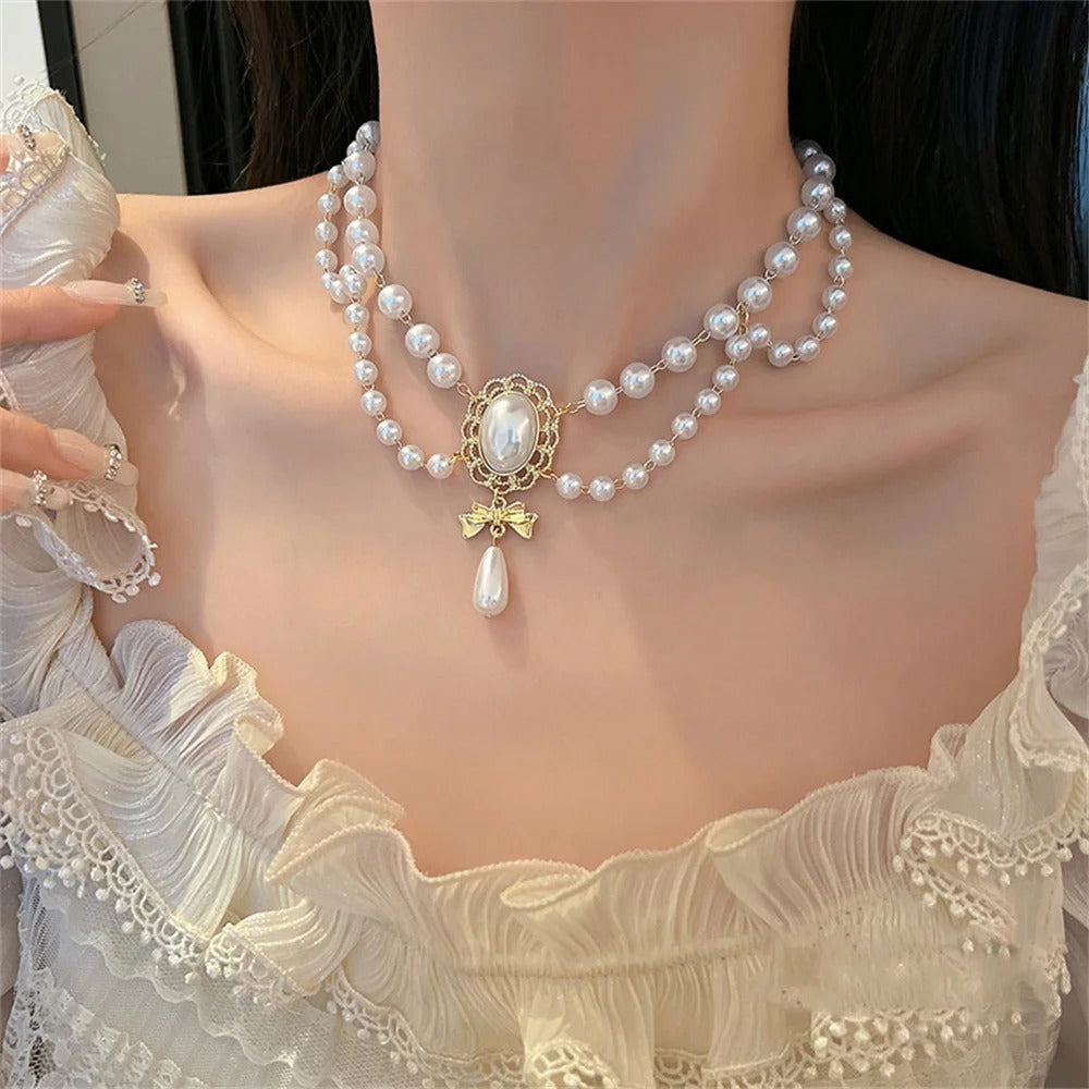 Vintage Pearl Bowknot Choker