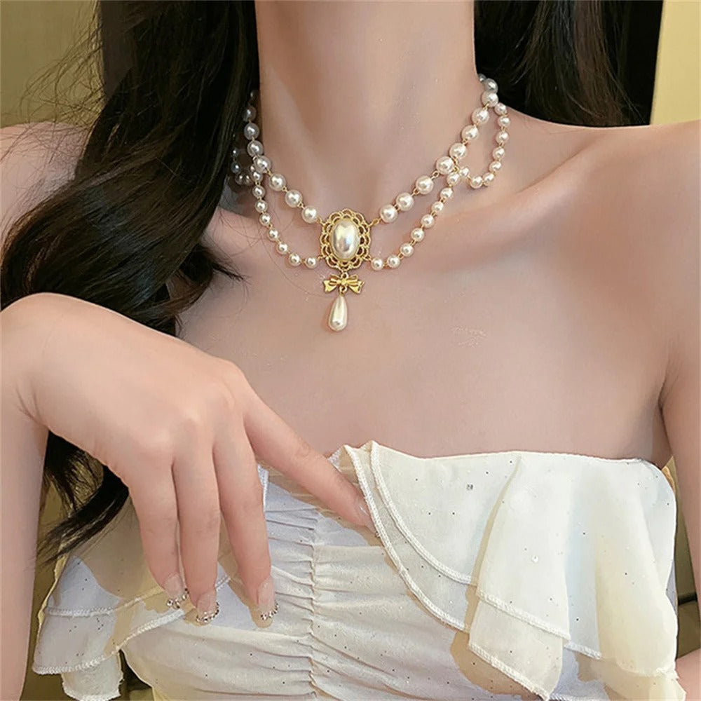 Vintage Pearl Bowknot Choker