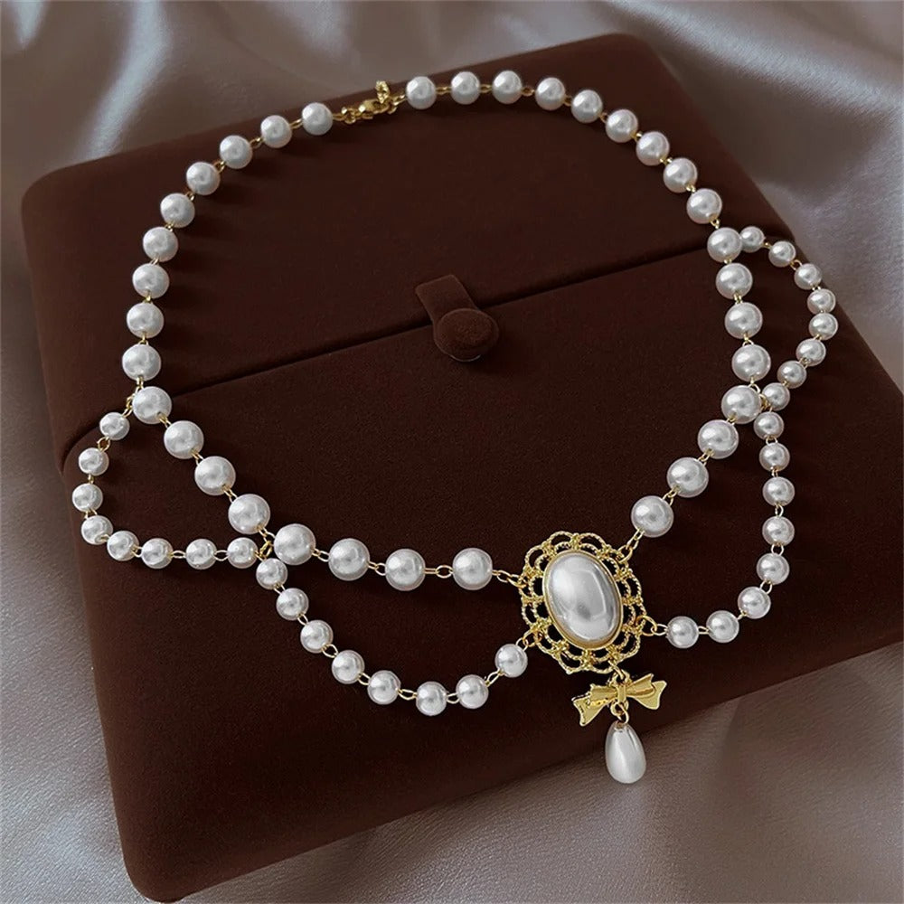 Vintage Pearl Bowknot Choker